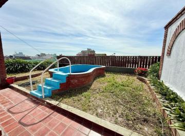 Casa · 110m² · 4 Ambientes · Venta Casa 4 Amb con Parque Pileta - Ramos Mejia