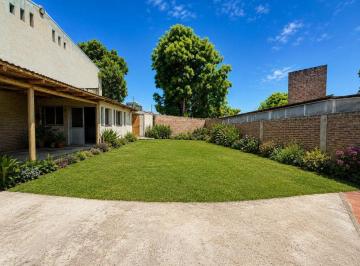Casa · 138m² · 5 Ambientes · 2 Cocheras · Venta Casa Fátima Pilar 3 Dorm + Parque + Quincho A. C