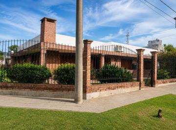 Casa · 183m² · 3 Dormitorios · 1 Cochera · Casa 3 Dorm.