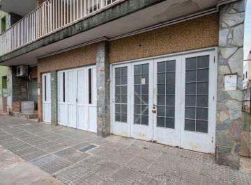 PH · 143m² · 5 Ambientes · 1 Cochera · PH en Venta