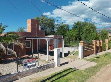 Casa · 79m² · 7 Ambientes · 1 Cochera · Venta Casa Mina Clavero 2 Dorm Cerca de Ruta y Rio