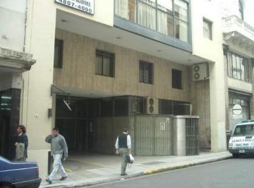 Garage · 10m² · Venta Cochera Cubierta en San Nicolas