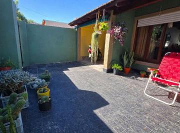 Casa · 105m² · 5 Ambientes · 1 Cochera · Casa en Venta 4 Ambientes en San Bernardo