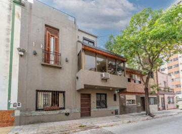 Casa · 177m² · 6 Ambientes · Venta Casa 6 Ambientes Terraza Quincho Floresta