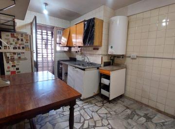 Departamento · 75m² · 4 Ambientes · Venta 4 Ambientes Balcon Al Frente Apto Permuta
