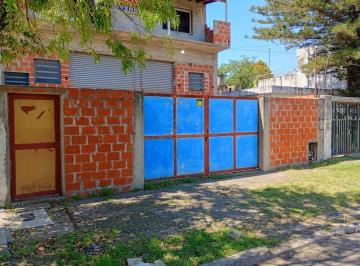 Local comercial · 210m² · 1 Cochera · Venta Local y Vivienda Moron, el Palomar