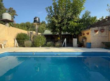 Casa · 96m² · 3 Ambientes · 1 Cochera · Venta Casa 3 Amb en Tortuguitas, Pileta y Cochera