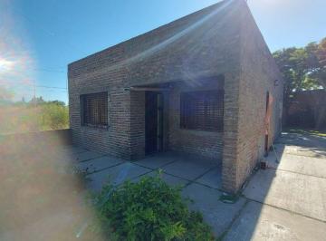 Casa · 41m² · 3 Ambientes · Casa en Venta en Arrecifes con Pileta