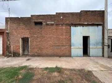 Bodega-Galpón · 200m² · Galpón de 200 m² Ubicado en El Barrio San Cayetano