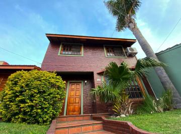 Casa · 172m² · 5 Ambientes · 2 Cocheras · Venta Casa 5 Ambientes Tigre C/ Jardin y Garage