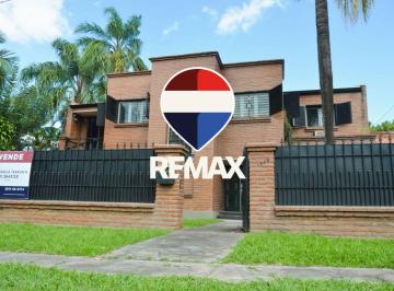 Casa · 240m² · 6 Ambientes · 2 Cocheras · Venta Casa 3 Dorm. Mas Pileta Yerba Buena