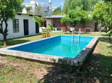 Casa · 149m² · 3 Ambientes · 2 Cocheras · Casa Quinta en Colastiné con Gran Potencial y Terreno
