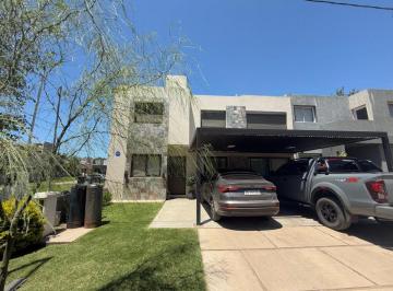 Casa de 7 ambientes, Río Ceballos · Apto Crédito | Vendo Exclusiva Casa 3 Dorm. en Campo Verde (Villa Catalina)