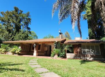 Casa · 180m² · 4 Ambientes · 2 Cocheras · Venta Casa con Parque 6000 m² del Viso Pilar