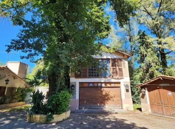 Casa · 180m² · 4 Ambientes · 2 Cocheras · Venta Casa en Lote de 6000 m² del Viso Pilar