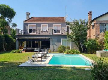 Casa · 198m² · 6 Ambientes · 2 Cocheras · Venta Casa en Benavidez Greens 5 Dorm Apto Credito
