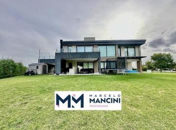 Casa · 254m² · 5 Ambientes · 4 Cocheras · Venta Casa en Fincas del Alba 5 Ambientes