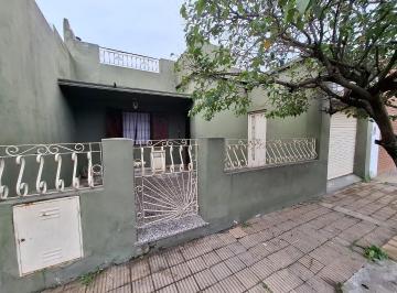 Casa · 70m² · 3 Ambientes · Venta Ciudad Madero Casa 3 Amb Posib Tomar Vehiculo
