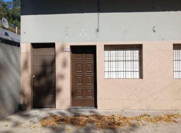 PH de 3 ambientes, La Matanza · PH de 3 Ambientes Al Frente con Patio