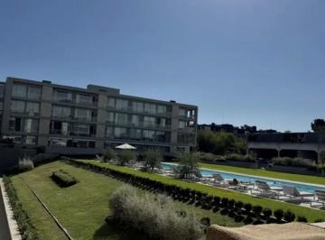 Departamento · 64m² · 2 Ambientes · 1 Cochera · Departamento en Alquiler en San Isidro, G. B. a. Zona Norte, Argentina