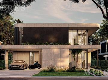 Casa · 263m² · 7 Ambientes · 2 Cocheras · Casa en Venta en Los Cardos, Pilar