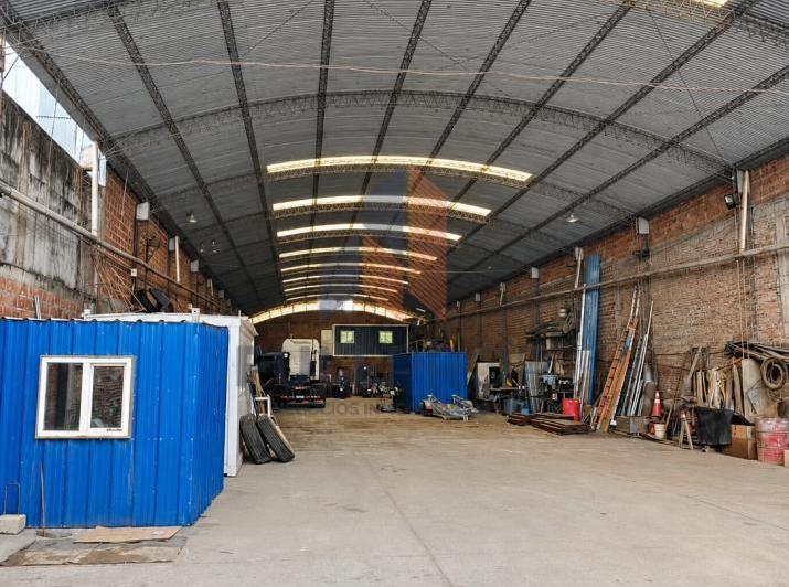 Bodega-Galpón · 949m²