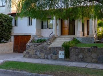 Casa de 5 ambientes, Ciudad de Mendoza · Fantástica Casa / Jerárquico B° Dalvian (C° de Las Mentas y C° La Angostura), en Lo Alto de Mendoza