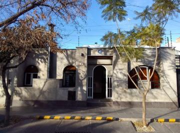 Casa de 1 ambiente, Dorrego · Casa en Alquiler, Ubicada en Dorrego, Guaymallén.