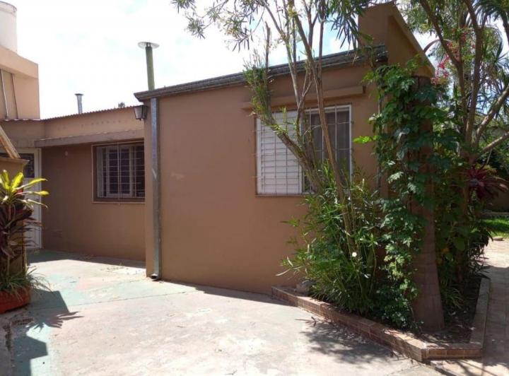 Casa · 120m² · 7 Ambientes · 1 Cochera