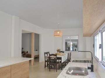 PH de 6 ambientes, La Plata · PH Tipo Casa Al Frente, Reciclado a Nuevo, en Dos Plantas con Garage