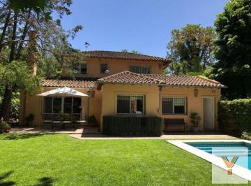 Casa · 320m² · 5 Ambientes · 2 Cocheras · Casa Venta 4 Dorm. - 4 Baños - 590 m² Totales - Ranelagh