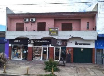Casa de 4 ambientes, Florencio Varela · Casa con 3 Locales Comerciales