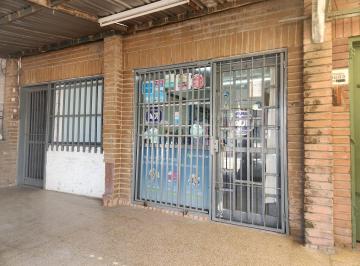 Casa · 407m² · 5 Ambientes · 4 Locales + 3departamentos en Venta