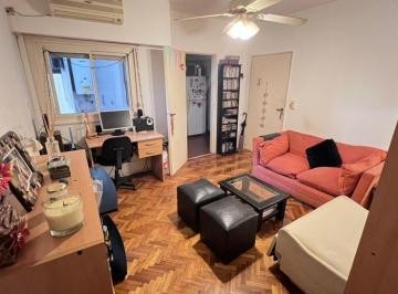 Departamento de 2 ambientes, Recoleta · Bustamante y French. 2 Amb Laterales con Cocina y Baño Comp. Lavadero. con Renta.