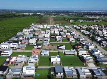 Terreno · 390m² · Terreno Central en Venta en Alto Verde 3