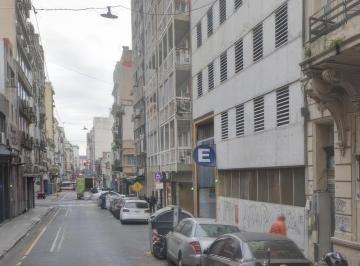 Garage · 12m² · 1 Cochera · Cochera en Venta - 12 m² - Monserrat