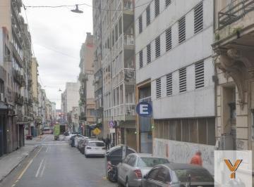 Garage · 12m² · 1 Cochera · Cochera en Venta - 12 m² - Monserrat