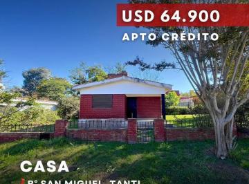 Casa · 88m² · 4 Ambientes · 1 Cochera · Venta Casa Esquina Apta Crédito en Barrio San Miguel - Tanti a 200 m de La Ruta