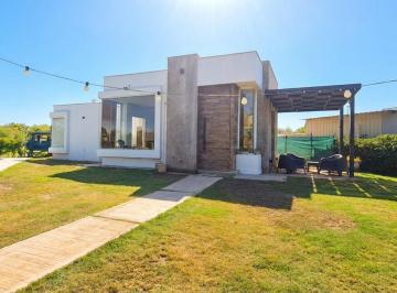 Casa de 4 ambientes, Guaymallén · Rugby Club Bermejo Mendoza