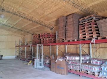 Bodega-Galpón · 200m² · 2 Ambientes · Galpón en Parque Industrial de Cipolletti