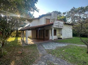 Casa · 150m² · 5 Ambientes · Casa en Venta - 3 Dorm. 5 Baños - Villa Gesell