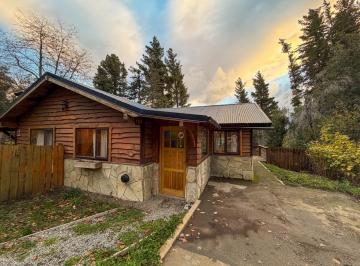 Casa · 55m² · 3 Ambientes · 1 Cochera · Alquiler Permanente Península de San Pedro - Cabaña