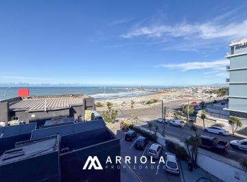 Departamento · 61m² · 3 Ambientes · Departamento 3 Ambientes en Playa Grande. Vista Parcial Al Mar.
