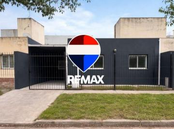 Casa · 49m² · 3 Ambientes · 1 Cochera · Casa en Venta Estación Alvarado Zona Sur 2 Dorm