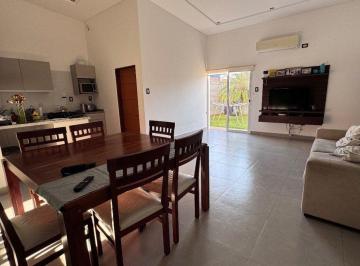 Casa · 210m² · 6 Ambientes · 2 Cocheras · Se Vende Casa 3 Dorm. B˚ Progresar Avda. S. F