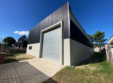 Bodega-Galpón · 405m² · Venta Galpon Zona Industrial Ostende