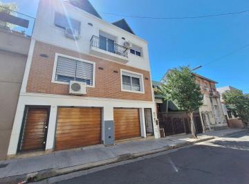PH · 146m² · 4 Ambientes · 2 Cocheras · Venta PH 4 Ambientes Parque Chacabuco Cocheras