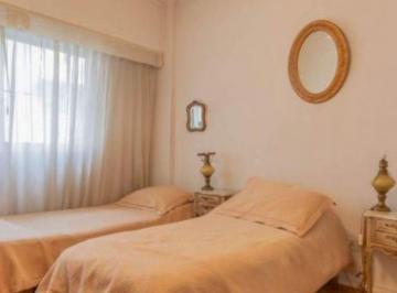 Departamento · 30m² · 1 Ambiente · 1 Cochera · Venta Monoambiente Caseros Permuta