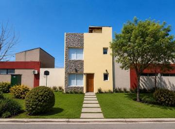 Casa · 46m² · 2 Ambientes · 1 Cochera · Casa 2 Ambientes en Barrio Privado Monte Grande