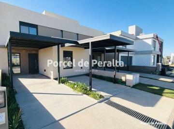 PH de 5 ambientes, Córdoba · Terrazas de Manantiales - Categoría - Diferencial